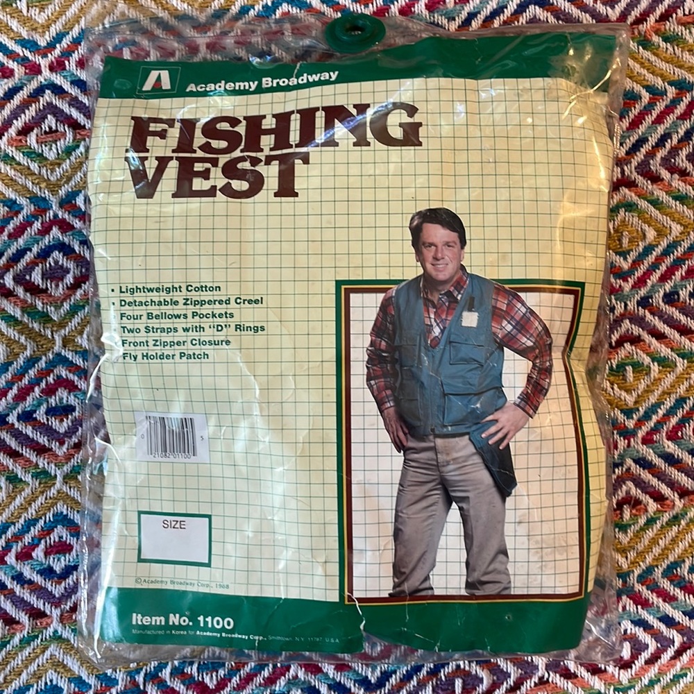 Vintage fishing vest. NWT